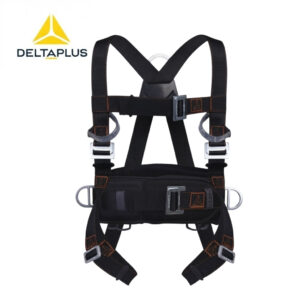 DeltaPlus full-body safety harness with shoulder, chest and leg straps and metal buckles for fall protection.